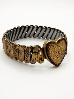 Vintage Bellavance Sweetheart Expansion Bracelet Heart Gold Tone WWII Era